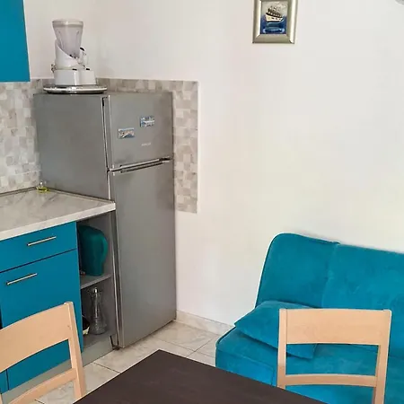 1 Bedroom Beautiful In Apartman Betina (Sibenik-Knin)