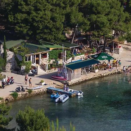 1 Bedroom Beautiful In * Betina (Sibenik-Knin)