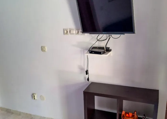 1 Bedroom Beautiful In Apartamento Betina (Sibenik-Knin)